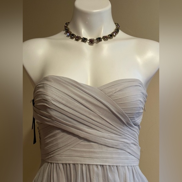 Ann Taylor Straples Light Gray Heart Shape Neckline Empire Waist Mini Dress SZ 2 - Picture 2 of 16